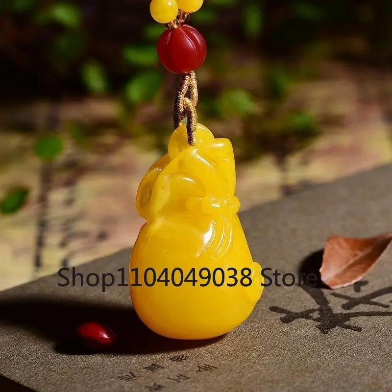 Handmade Carving Amber Has Rich Beeswax Money Bags Pendants Necklaces Men's and Women's Pendants From Generation To Generation