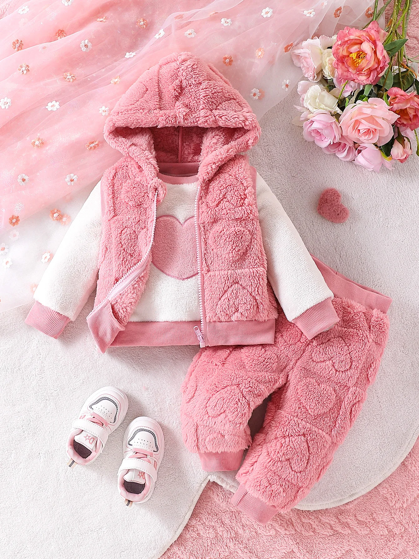 Three piece set of fashionable and casual jacquard love plush hooded vest and love plush top and pants set for baby girls