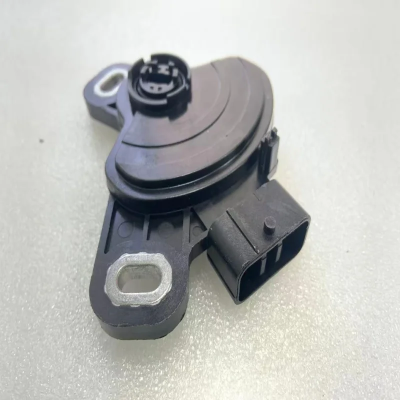 

Датчик положения нейтрального переключателя безопасности для HONDA 2014 ~ 2024 Civic CITY CRIDER ENVIX FIT GREIZ LIFE VEZEL XR-V 28900-R9L-004