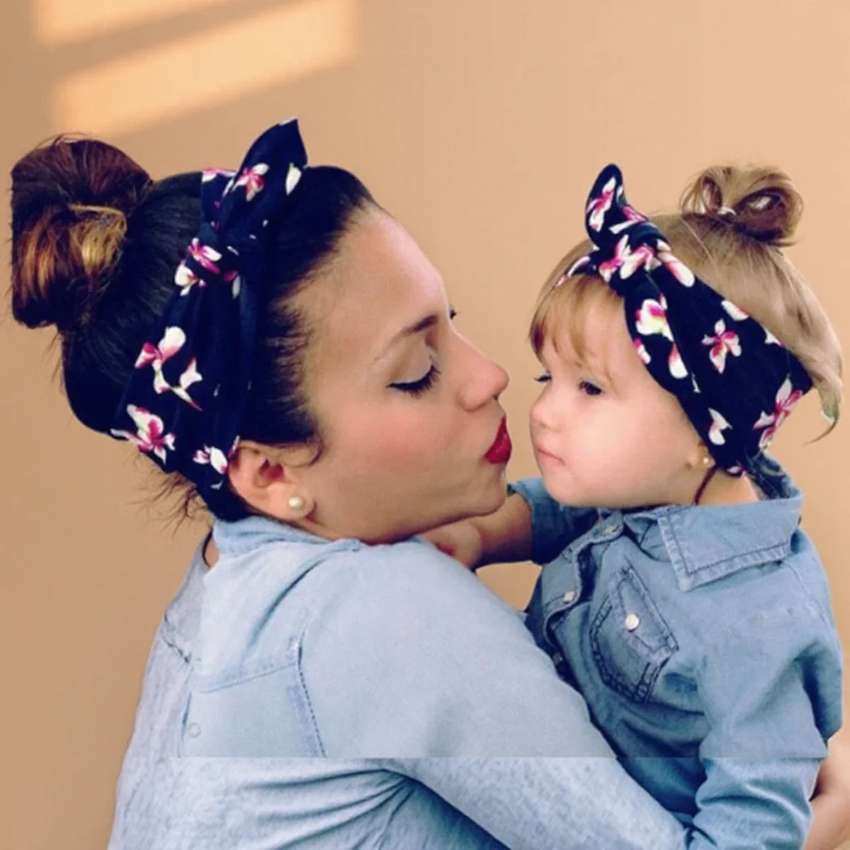 

Новые повязки на голову с ушками кролика для мам и малышей, 2 шт. - аксессуары для волос с бантом, эластичная повязка на голову для младенцев, малышей и девочек