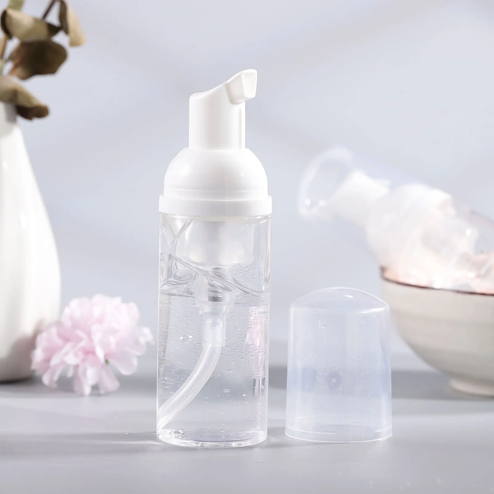 

2Pcs Bottles Lightweight Reusable Travel Containers Foaming Soap Pump Dispenser for Shampoo Liquid Soap Body Wash
