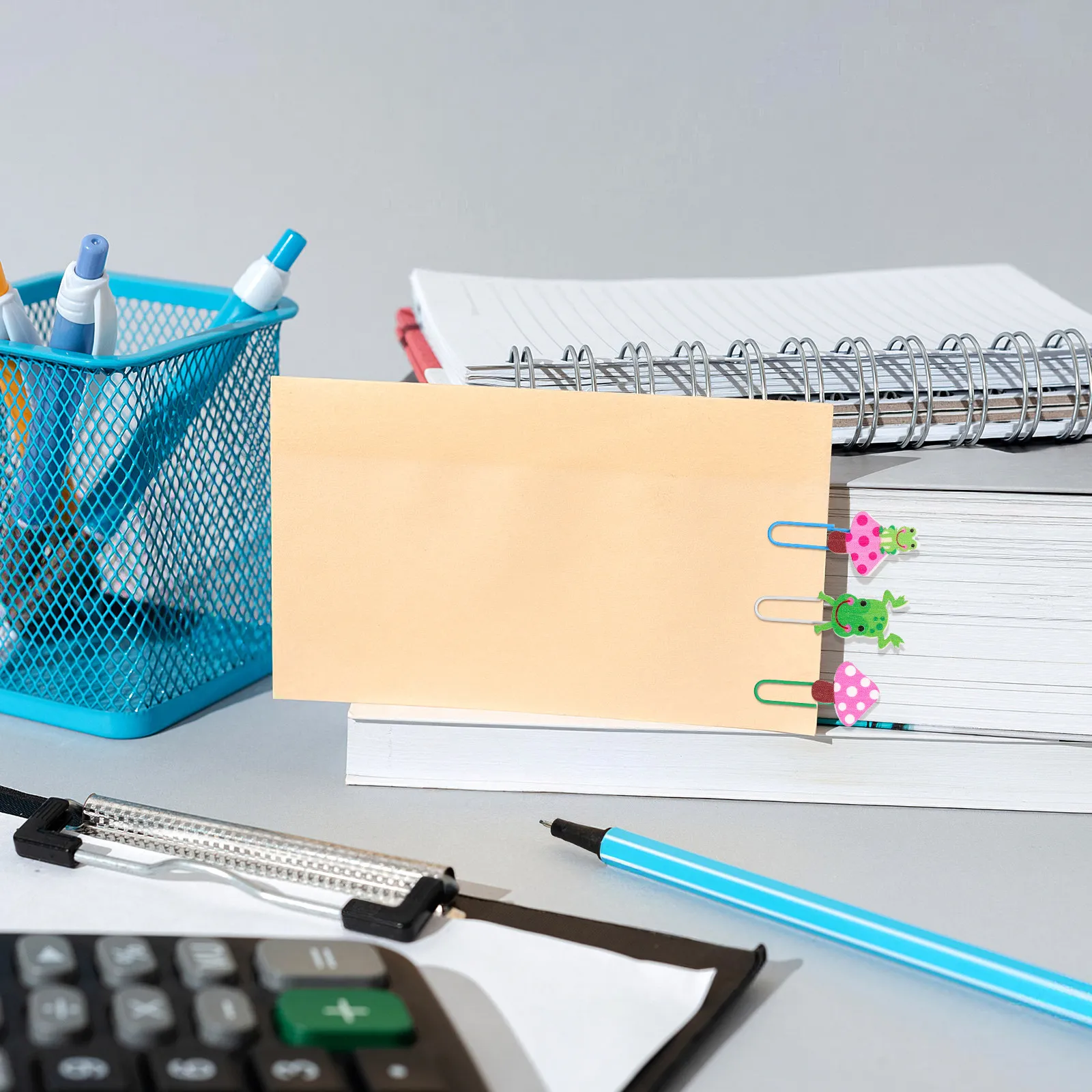 

5Pcs Cartoon Paper Clips Exquisite Design Clipping Force for Notes Photos Cards Bookmarks School Office