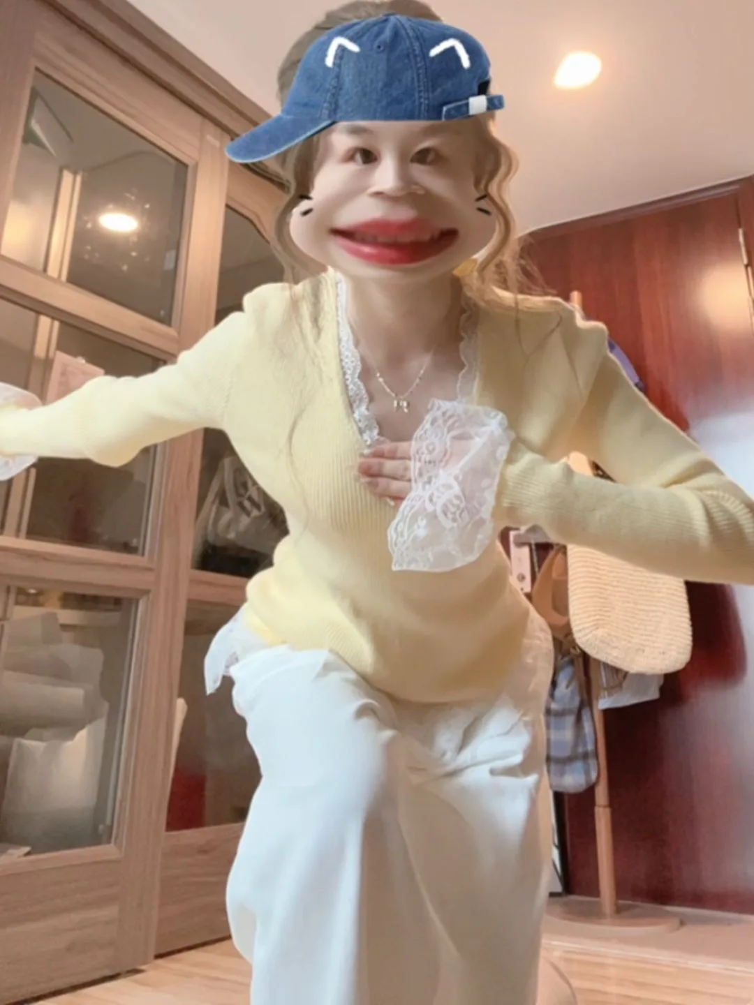 

Yellow Dopane Lace Trim Splicing Knitted Base irt Women's Autumn Winter Korean Sle Lazy Soft Cozy Top V-ne Long Sve