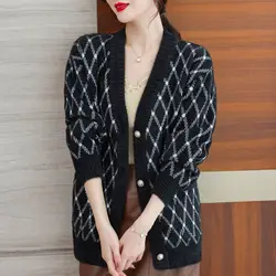 Spring and Autumn Women's V-neck Knitted Cardigan Long Sleeve Pockets Button Plaid Stripe Medium Length Fashion Casual Tops