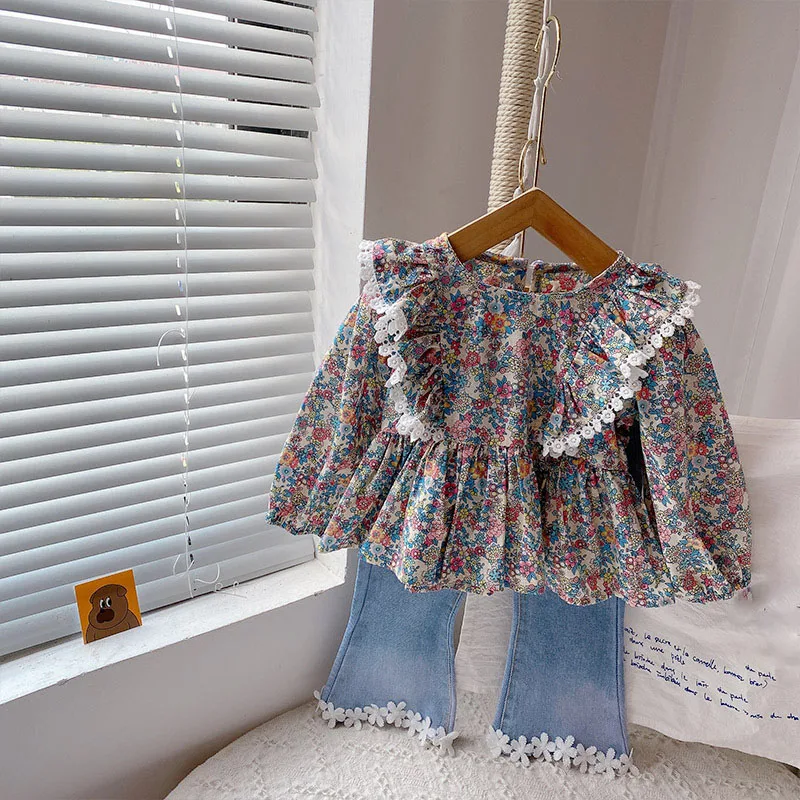 2024 Spring And Autumn Girls\' Suits Children Girls Clothes Floral Lace Stitching Top + Denim Flared Pants Girls Clothing Set