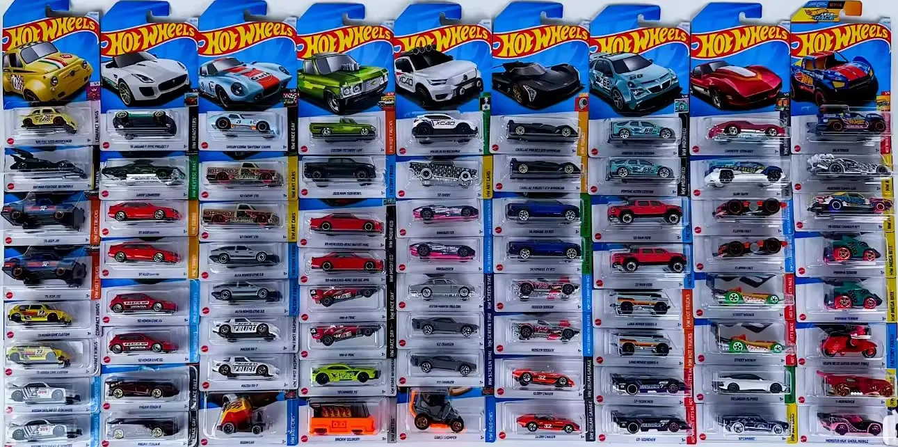 10 PCS Hot Wheels Car  Diecast 1/64 Toys for Boys Let\'s Race HW Metro GT-scorcher Truck Fantasy Card Collection Birthday Gift