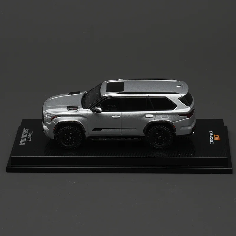 CM en Stock 1:64 Toyota Sequoia XK80 TRD Pro modèle de voiture Collection jouets argent gris moulé sous pression Diorama