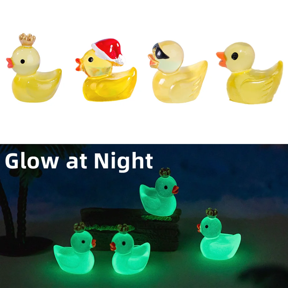 30PCS Yellow Mini Ducks With Crown Fairy Garden Decoration Miniatures Duck King Desktop decoration Accessories Home Decor