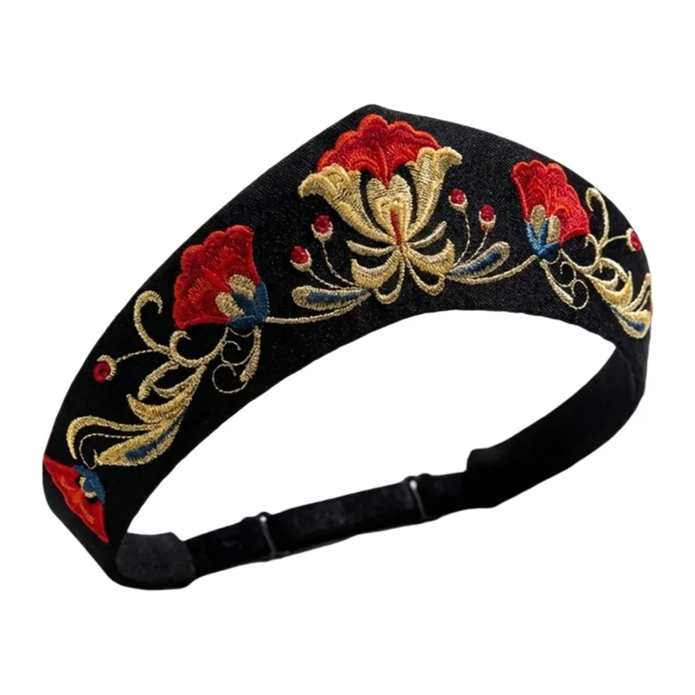 Simple Baroque Velvet Triangle Headband Wide Edge British Crown Hair Hoop Classical Solid Color Vintage Hair Accessories Women