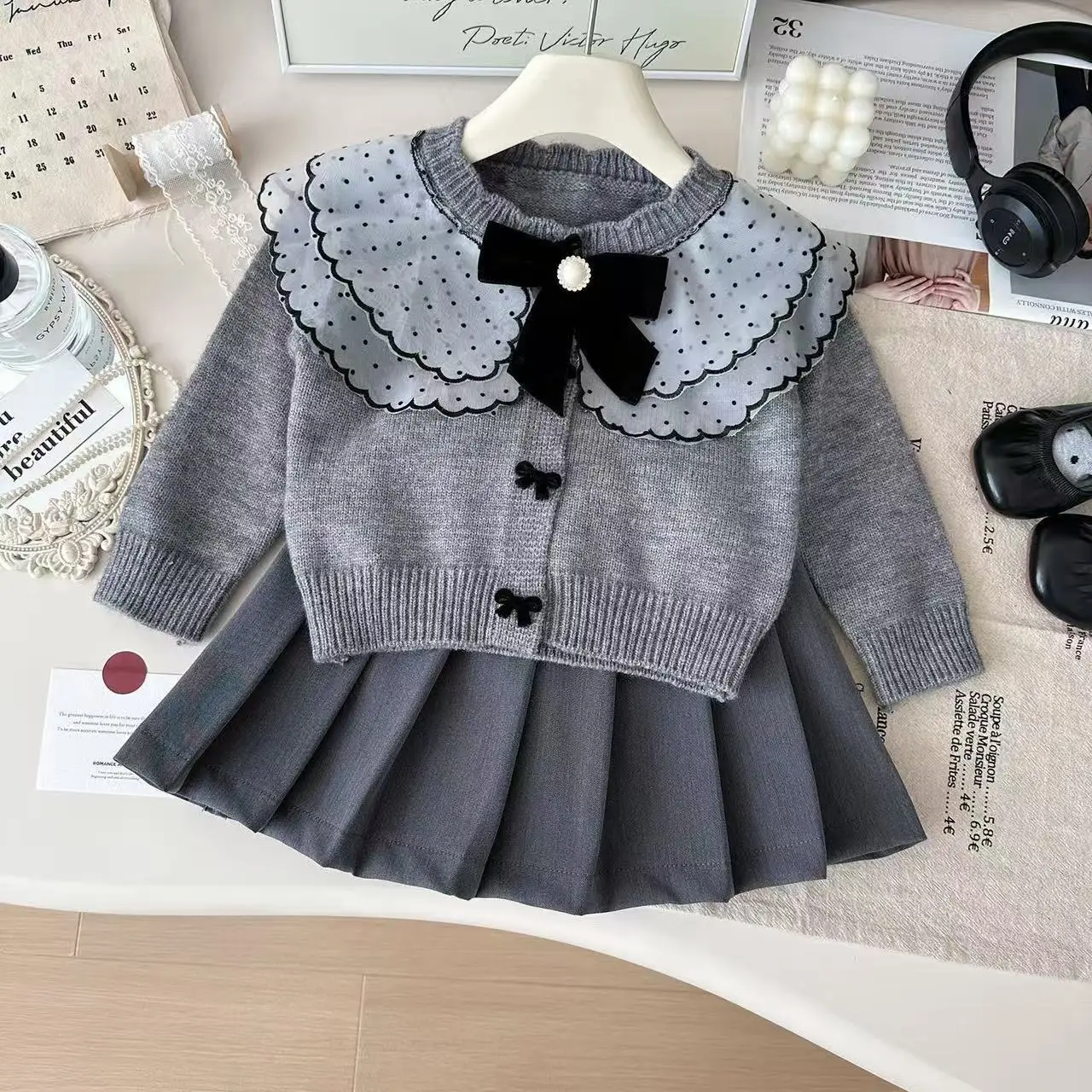 Girls' Fashion Set Spring and Autumn 2026 New Collection Children's Sweater Cardigan Pleated Skirt Two-piece Set