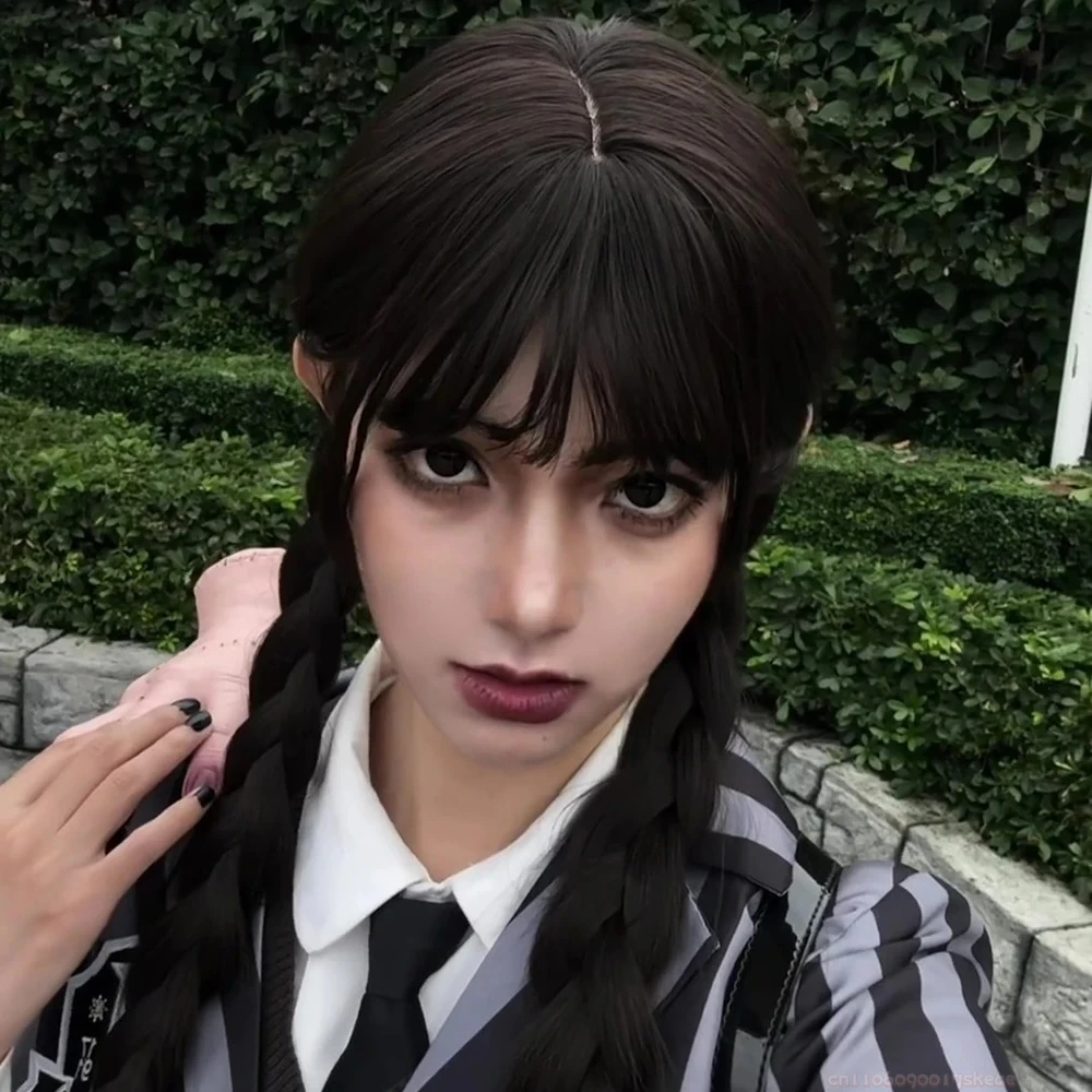 Perruque de Cosplay TV Wednesday Agnes Demille pour femmes, cheveux longs tressés, perruque synthétique résistante à la chaleur, accessoire de fête d'halloween