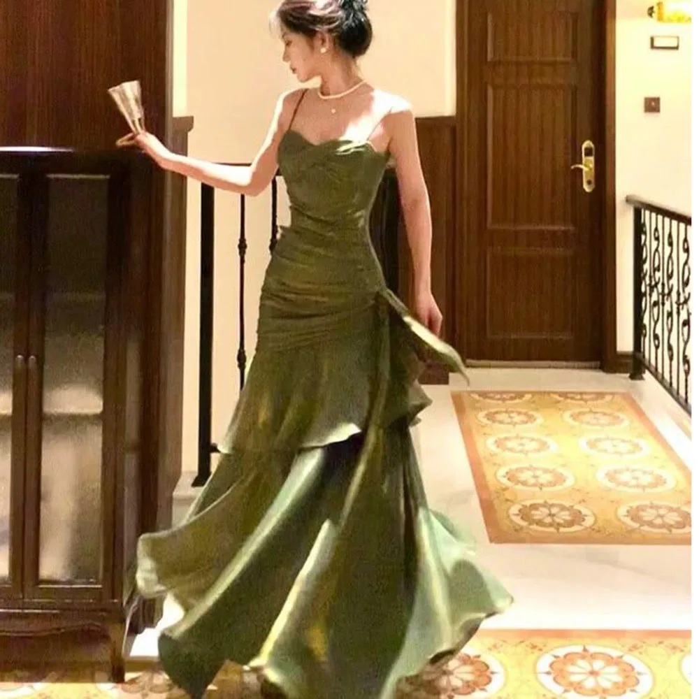 Robes de soirée vertes femmes col carré sans manches haute qualité sirène une ligne Banquet célébrité robes féminines élégantes 2025