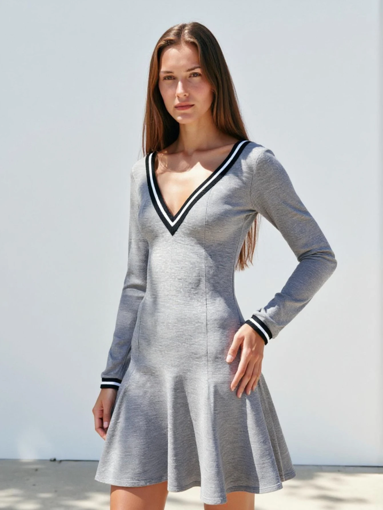 فساتين خريفية من Mia Muse Boutique 2025 فساتين نسائية يومية أساسية عادية بأكمام طويلة ورقبة على شكل حرف v على شكل حرف a فساتين غير رسمية صغيرة