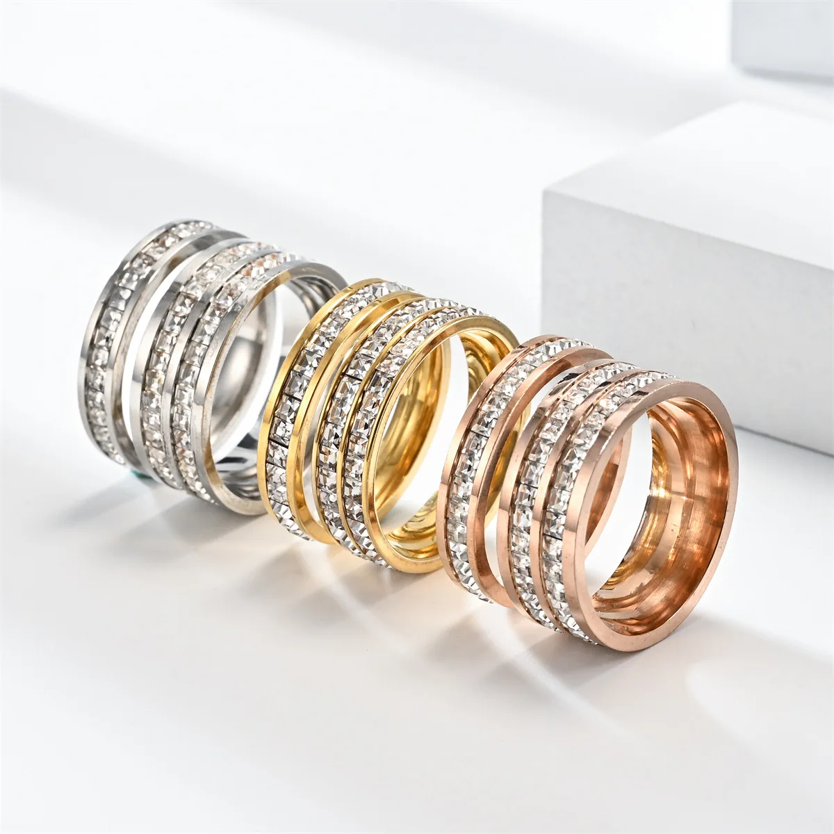 Transparent Zircon Inlaid Wedding Ring Made Of Stainless Steel With 1 And 2 Rows Of Exquisite And Fashionable Women's Jewelry