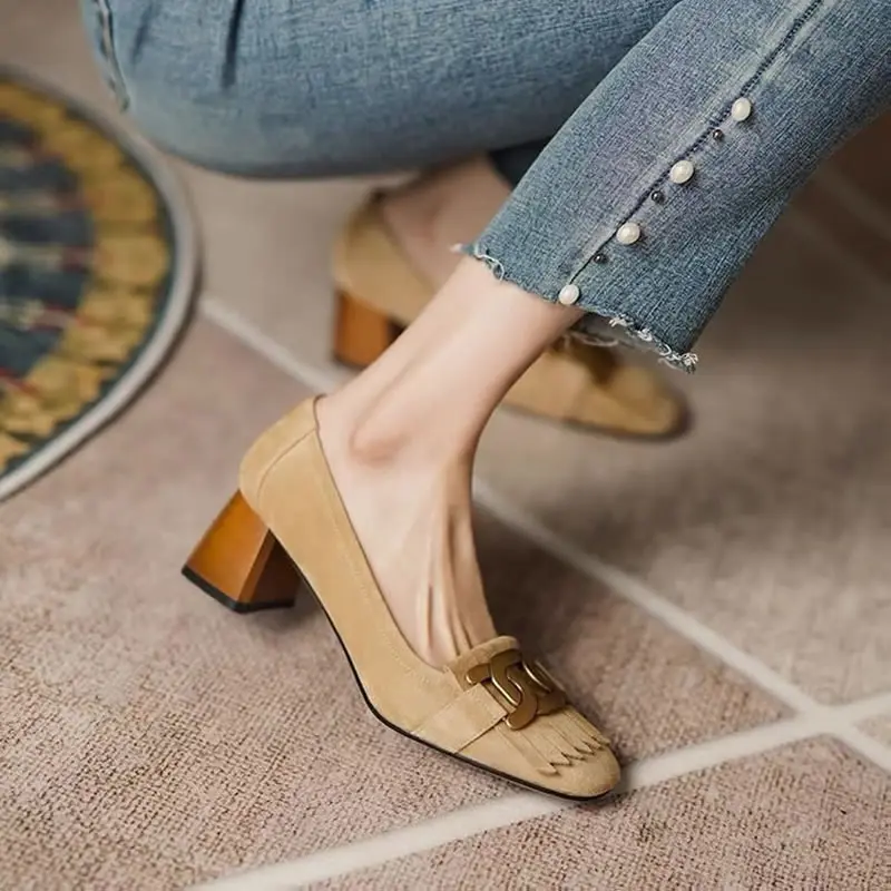 New Women\'s Faux Suede Fringed Pumps Ladies Metal Mid Heels Boat Shoes Wood Grain Heel Slip on Dress Shoes Office Zapatos Mujer