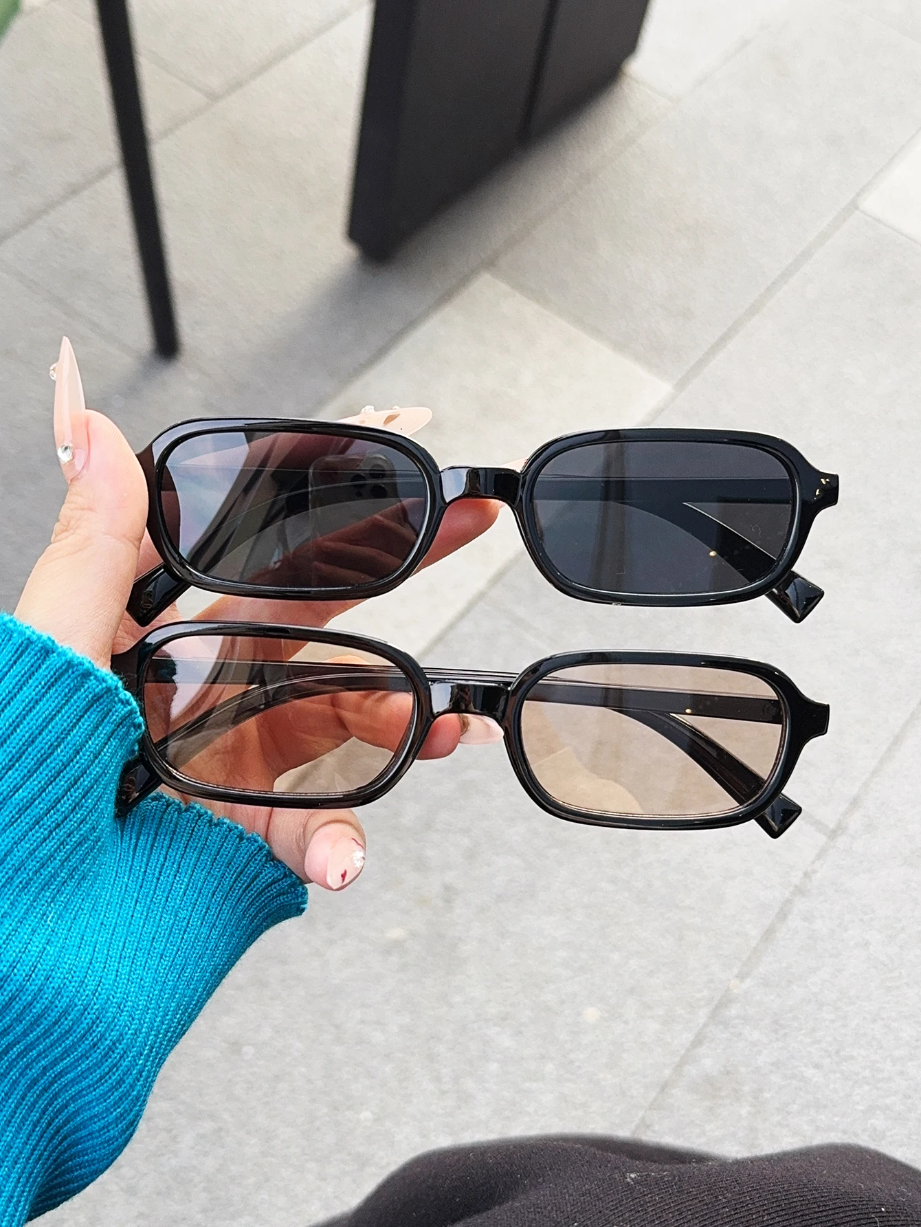 2-teiliges modisches Brillen-Set mit kleinem rechteckigem Rahmen, klassische Farbe, trendige, stilvolle, einfache Foto-Party-Brille, Unisex