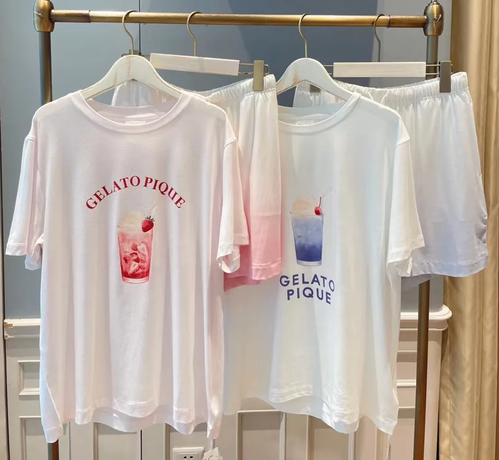 女性の夏のパジャマセット,ファッショナブルなTシャツ,ショーツ,キュートな服