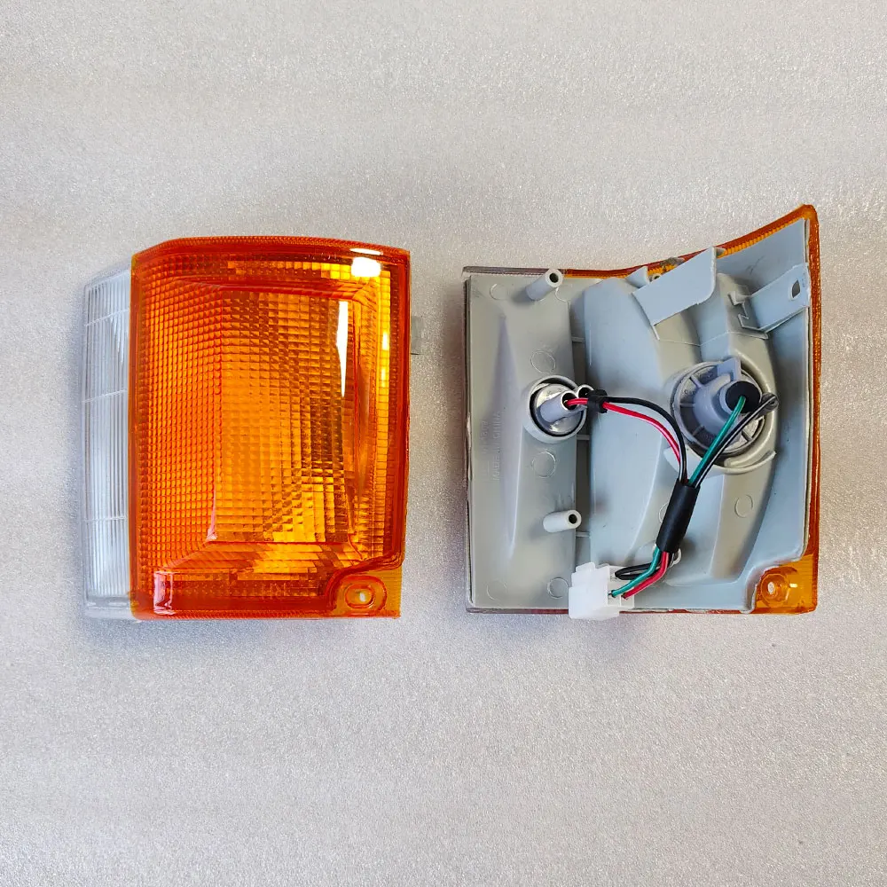 

Pair Front Turn Signal Light Corrner Lamp For Toyota Liteace CM31 1987 to 1993