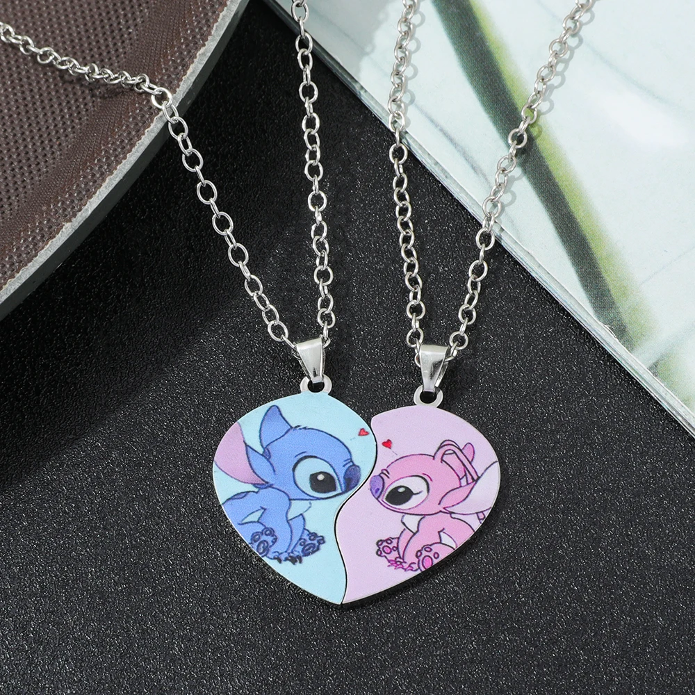Collar de pareja de Stitch de Disney de 2 piezas: colgantes de corazón entrelazados, lindos juguetes de amor de Lilo y Stitch Ohana de dibujos animados