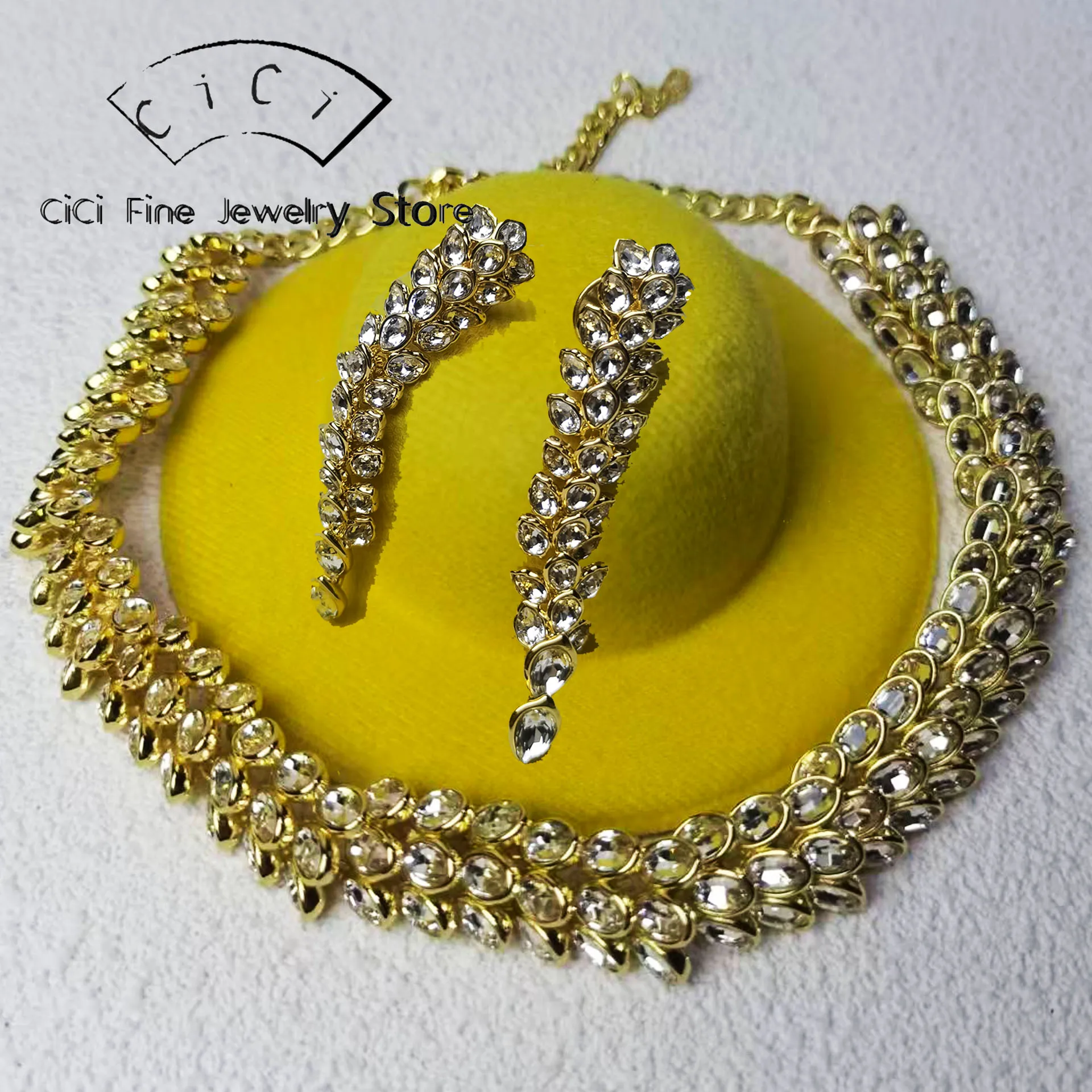 

2025 оригинальное золотое ожерелье с кристаллами-каплями, серьги, браслет, модный женский комплект ювелирных изделий из нержавеющей стали, романтический подарок