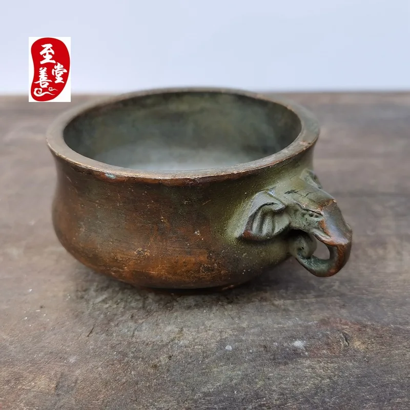 Antique aged alloy copper living room decorative ornament Chen Qiaosheng elephant ear incense burner 11x7x4CM
