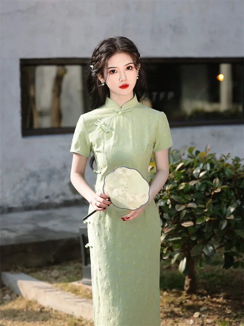 

Spring/Summer New Lace Mid length Qipao Solid Color Slim Art Retro Dress Mandarin Collar Cheongsam