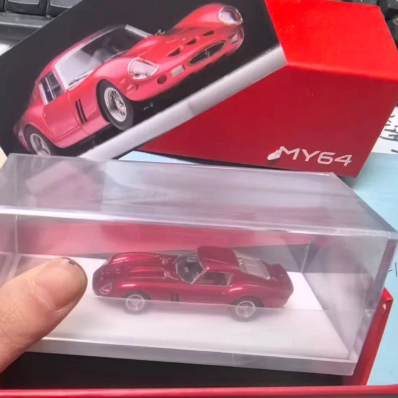 MY64 Limited edition 1:64 250GTO Classic running car logo red