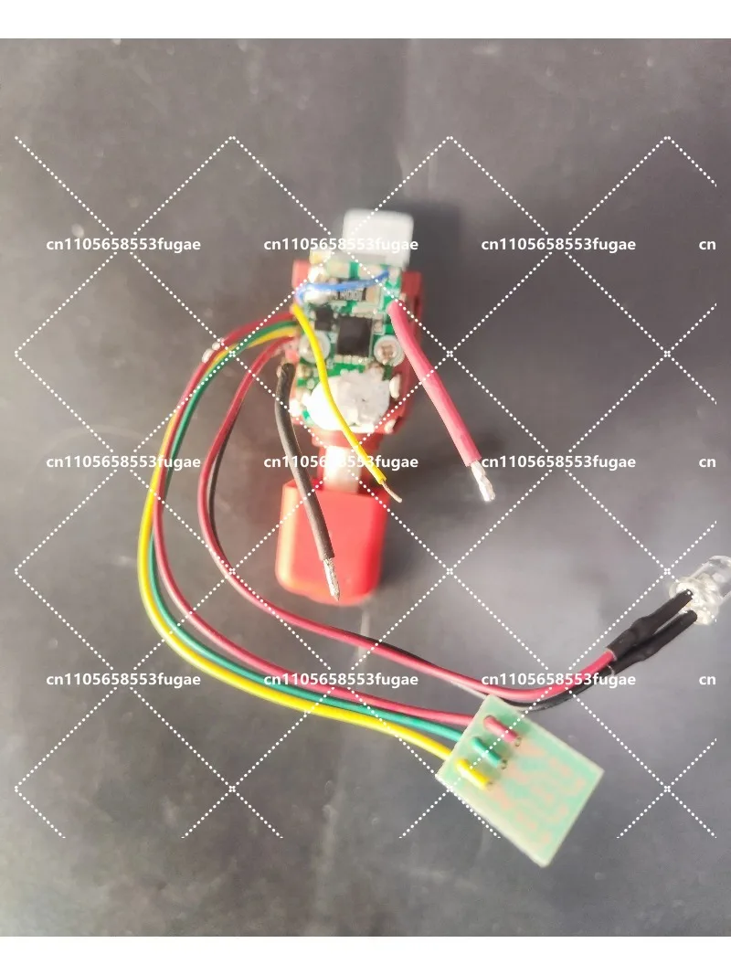 

Brand new, speed control switch, with power display, forward and reverse 20A15v 14.4v-21v 2008341