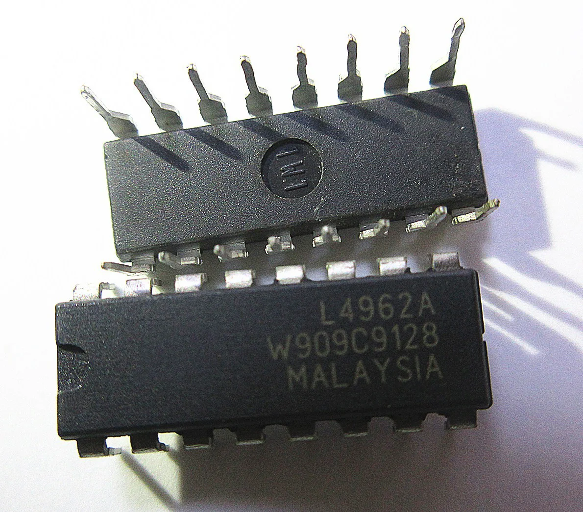IC   L4962A   10PCS