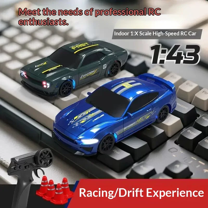 2026 PX8505 1:43 proporción completa RC Drift Car 4WD con luces giroscopio velocidad ajustable escritorio carreras niño juguete para regalo