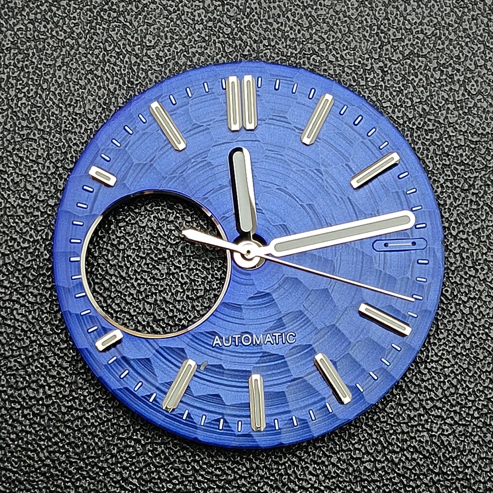 Orologio da uomo con quadrante cavo NH38 quadrante con logo personalizzato quadrante verde luminoso adatto per orologi con movimento NH38