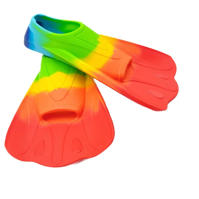 

Freestyle flippers for men and women training Adult snorkeling equipment Rubber short flippers diving swimming frog shoes