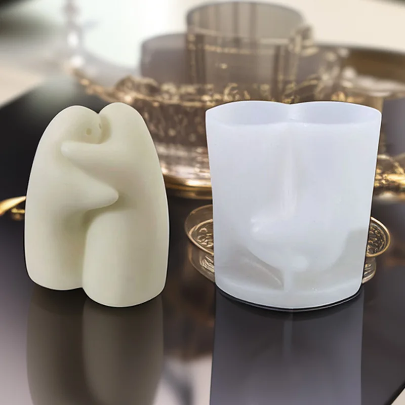 Eine handgefertigte Duftkerzen-Gips-Ornamentform in Geisterform