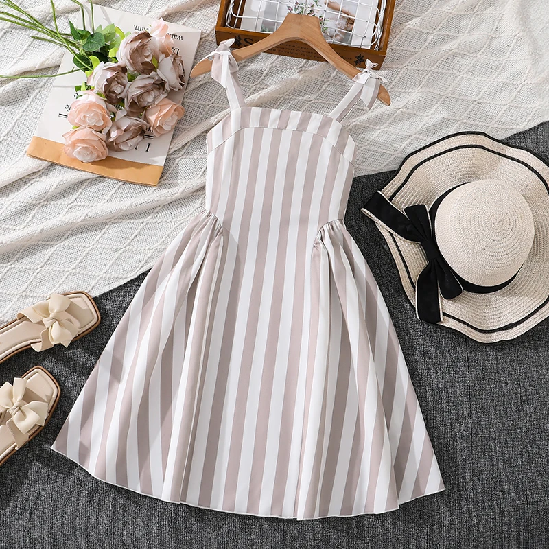 

Girls 8-12 Casual Dress, Bow Strap Striped Square Neck A-Line Dress, Fresh Elegant Breathable for Summer Daily Wear