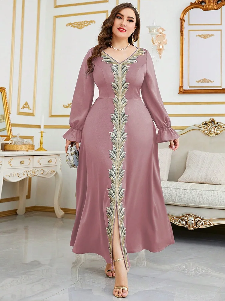 

Women Plus Size Maxi Dresses Arab Muslim Embroidered V-neck Dress Long Sleeves Retro Middle Eastern Ethnic Robes Islam Clothing