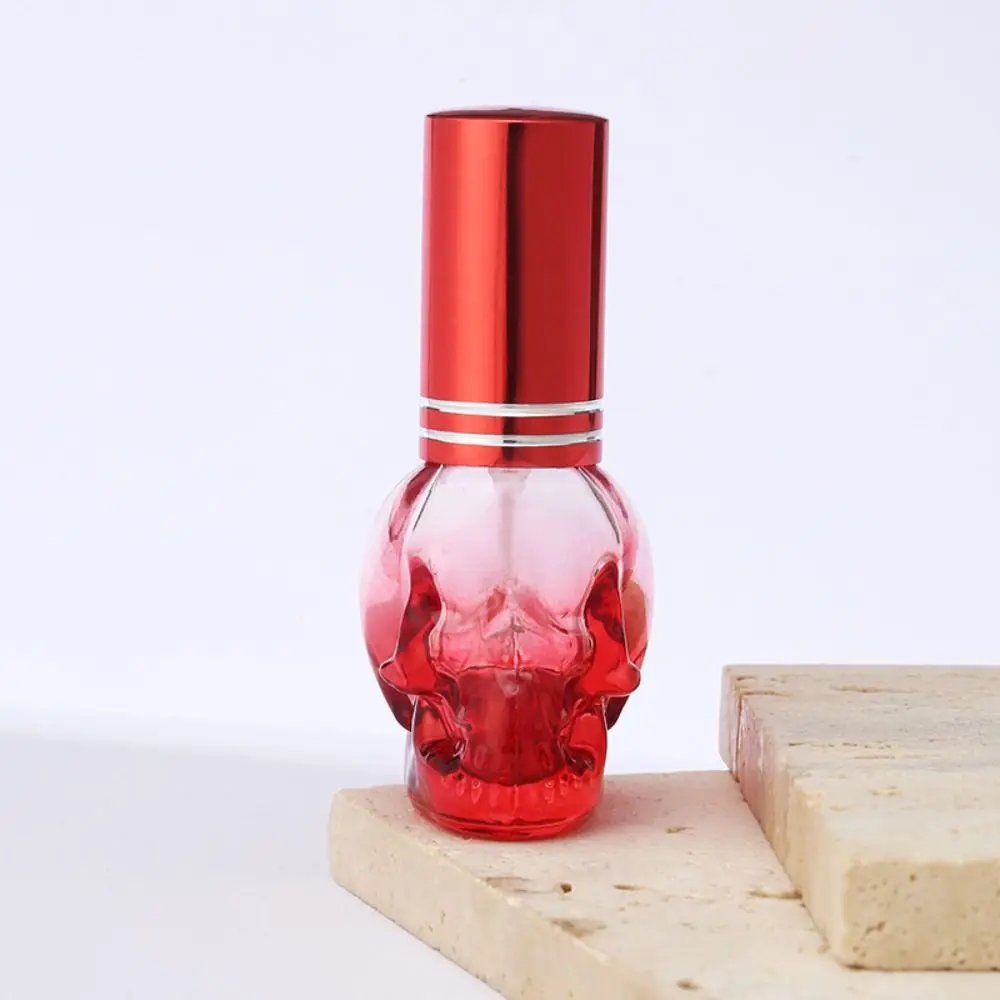 Nachfüllbare Parfümflasche mit Totenkopf-Design, luxuriöser Duft, 8 ml, Glassprühflasche, feiner Nebel, transparenter Parfümzerstäuber