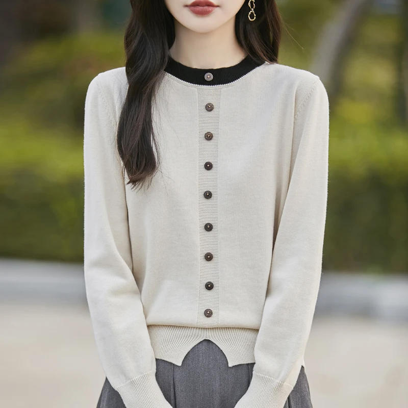 

2026 Spring and Autumn New Cotton Knitted Women's Round Neck Color Contrasting pullover Loose Fashion Sweater Button Decoration