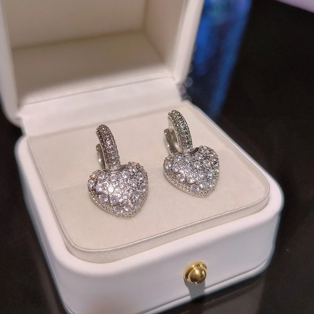 New Style Korean Version Zircon Heart Light Luxury Earrings