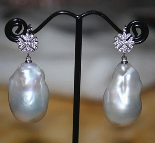 20-25mm-south-sea-white-baroque-pearl-earring