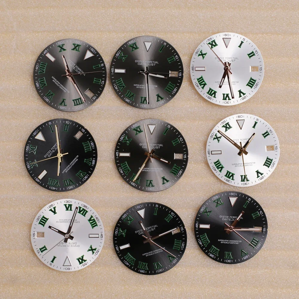 

The new date S watch dial is equipped with a sunray roman 28.5mm and is equipped with hands for the NH35/36 Movement