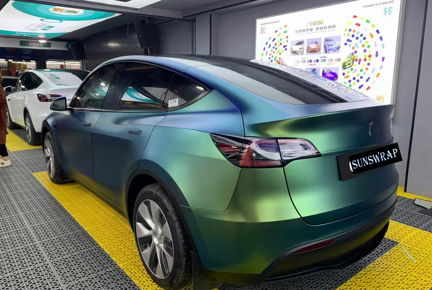 Satin Chameleon Dumb-Faced Dream Of Early Spring Green Shift Vinyl Car Wrap Foil Styling Covering Car Stickers 5x59ft