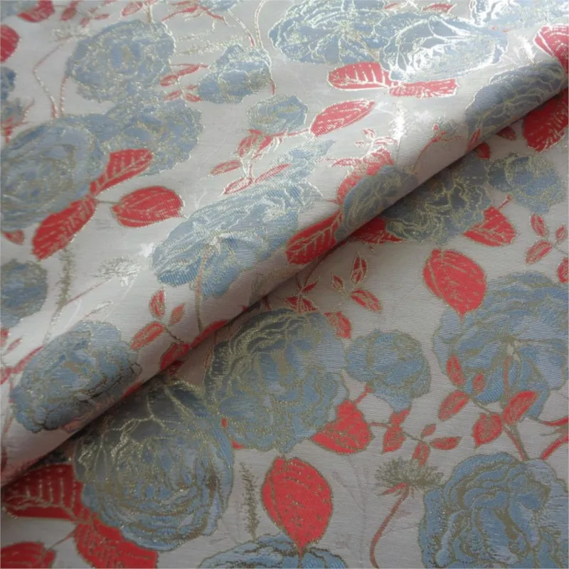 The new artistic women's dress fashion fabric is plain weave modern two-color jacquard gold thread