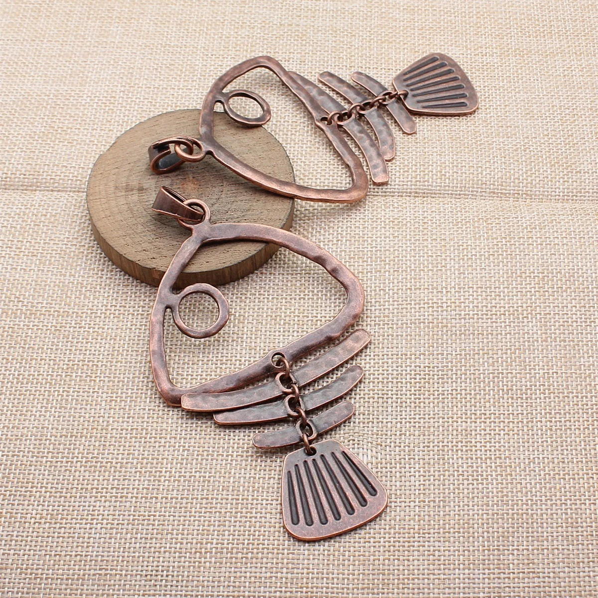 

2 шт., 126x67 мм (4,96x2,64 дюйма), 2 цвета: античная бронза, античная медь, подвески-шармы в форме рыбьей кости, аксессуары для ювелирных изделий