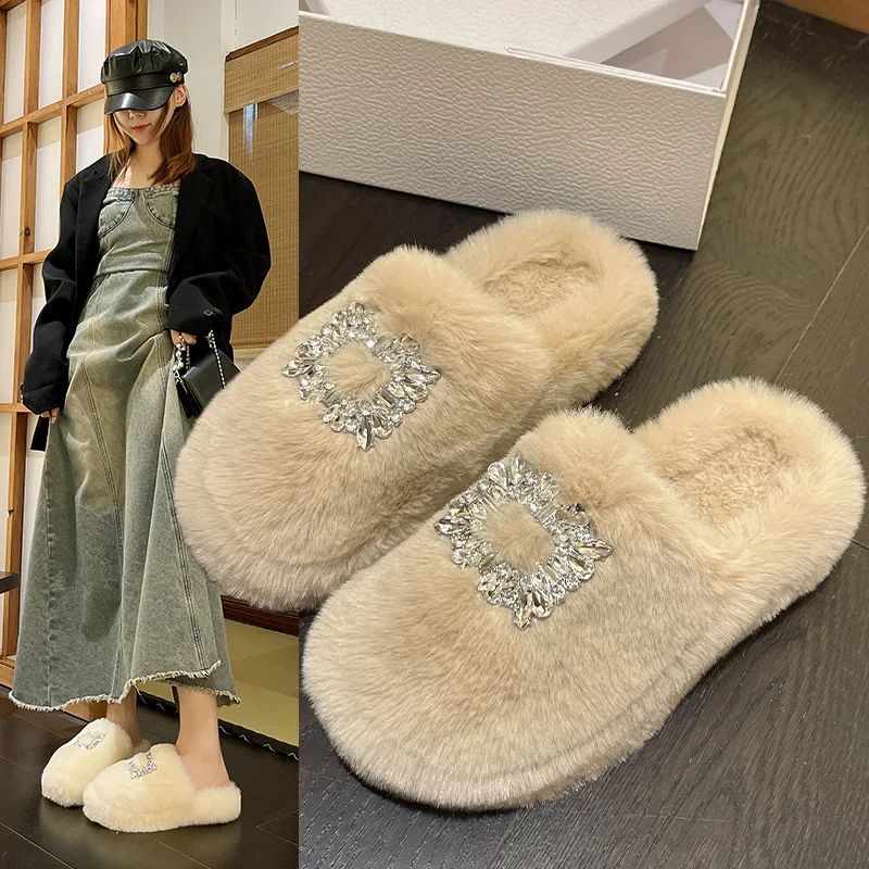 

New Rhinestones Plush Slippers Female Autumn Winter Fashion Anti-Slip Soft Home Shoes Wear Outside Warm Plush Cotton Slippers