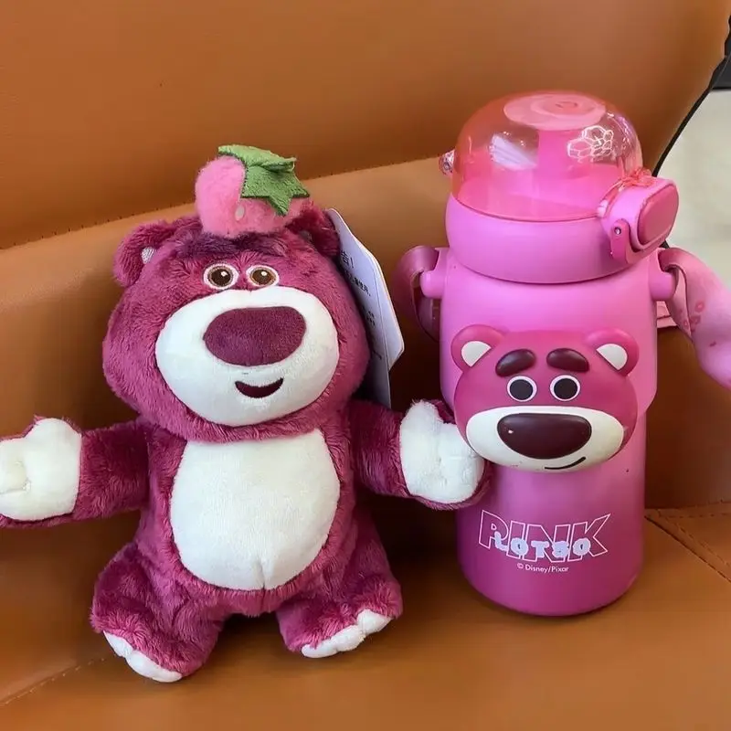 15 cm Disney Lotso Aardbei Beer Pluche Pop Hangende Schooltas Ornament Sleutelhanger Desktop Ornament Verjaardag Verrassingscadeau Cadeau