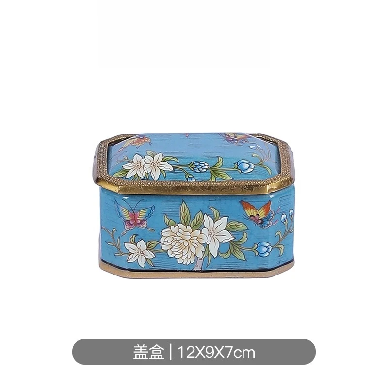 حلي سيراميك قديمة، مجوهرات راقية، تأثيث منزلي على الطراز الصيني، نحاس مع مزهرية من البورسلين، هدايا مدخل راقية