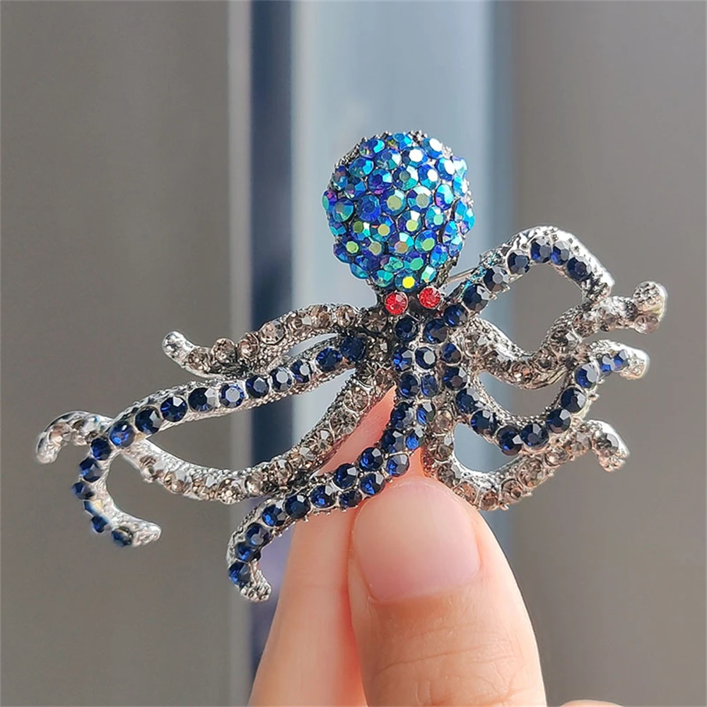 Octopus Enamel Pin Blue Rhinestones Octopus Brooches Pins For Women Men Cute Sea Animal Crystal Jewelry Accesseries Gift