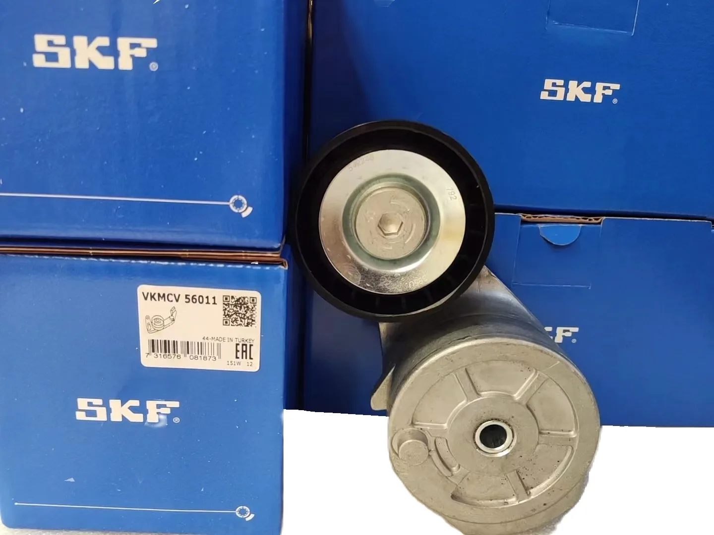 SKF OE 1870553  2192038  2197391 Original New Tensioner Pulley V-ribbed belt For SCANIA SKF VKMCV 56011