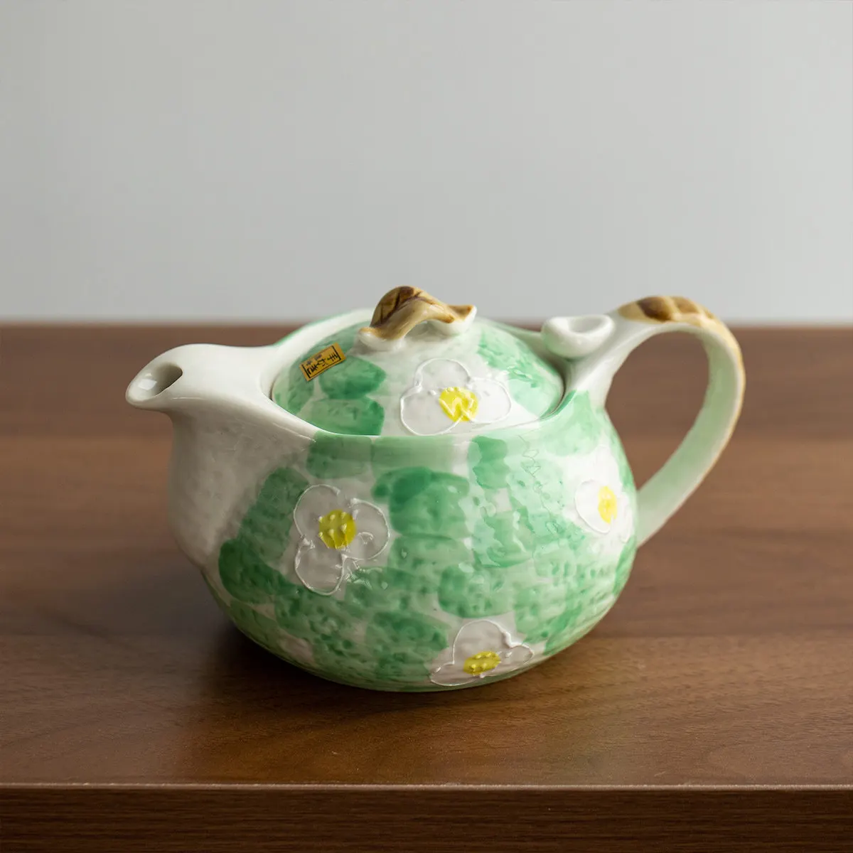 

YFY hand-painted green cherry blossom ceramic teapot Japanese retro tea set household teapot with filter