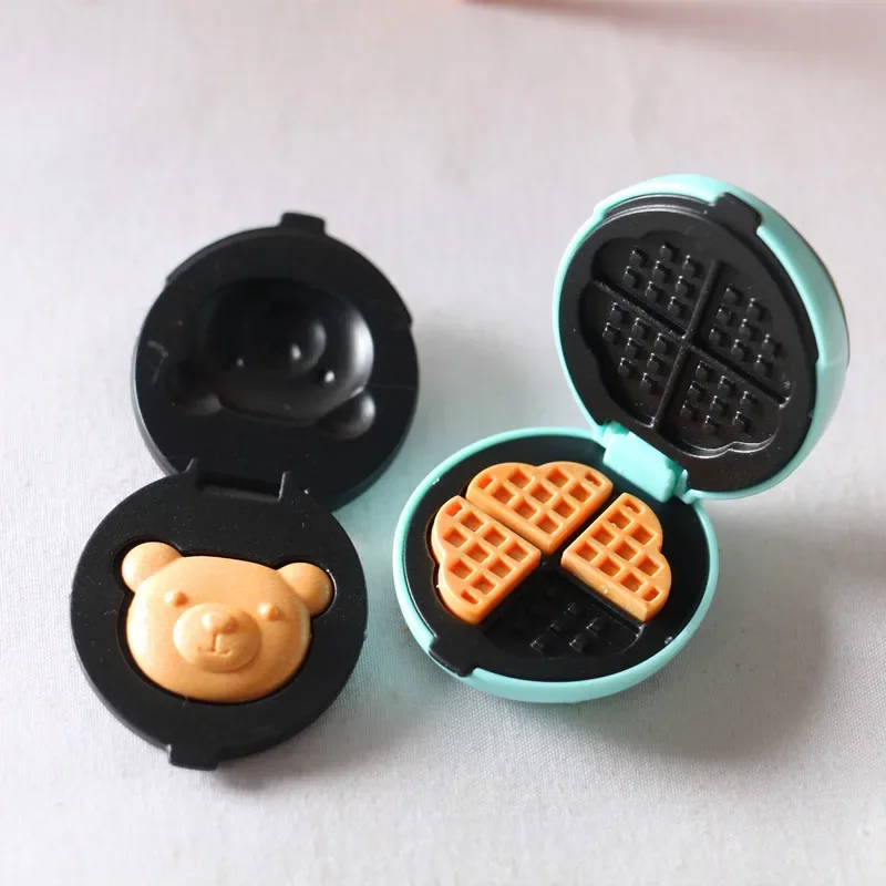 Mini Toaster Oven Waffle Crafts Kitchen Dollhouse Toy Gift for Kid Miniature Food Simulation Home Decor Living Room Decoration